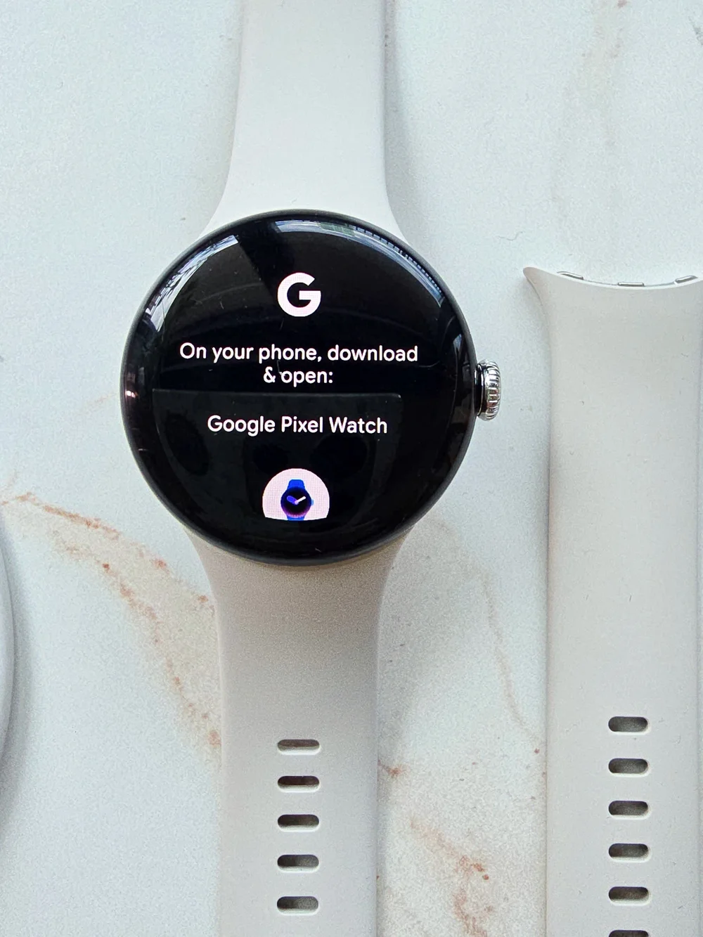 Google Pixel Watch 2 Silver With Porcelain Active Band